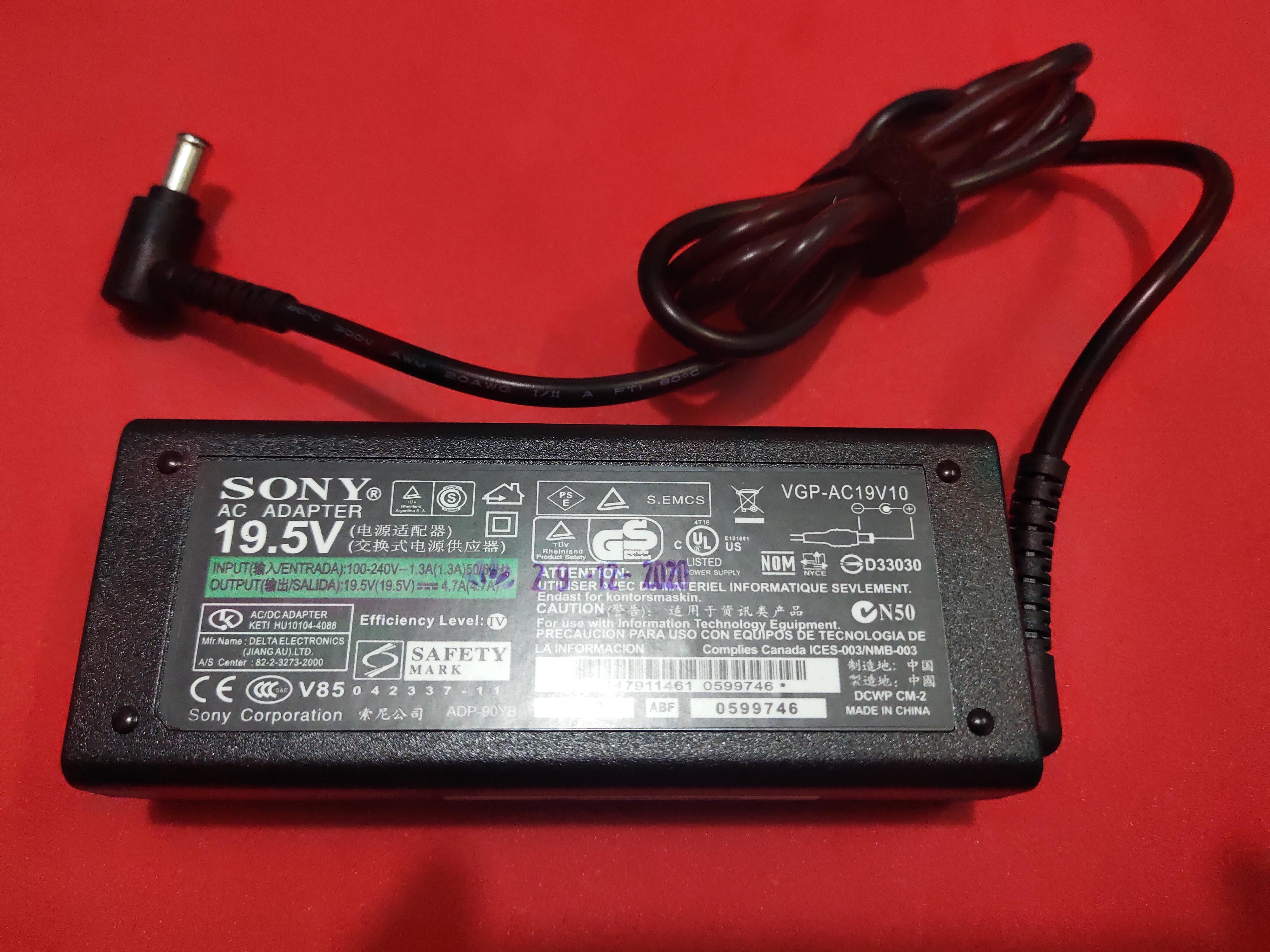 sạc dùng cho laptop Sony VAIO VPC-EB3 Series, Sạc Sony VAIO VPC-EB3